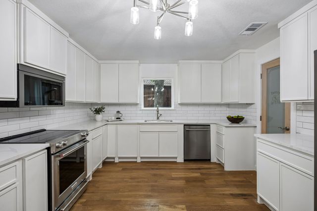 108 Forest Hill Drive, Trophy Club, TX 76262