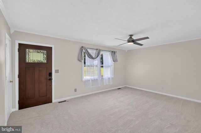 9330 SPRINGS RD, Warrenton, VA 20186