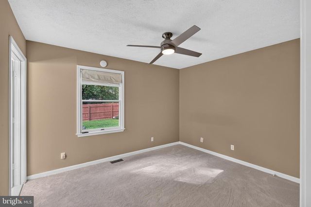 9330 SPRINGS RD, Warrenton, VA 20186