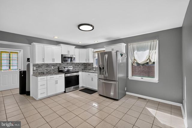 9330 SPRINGS RD, Warrenton, VA 20186