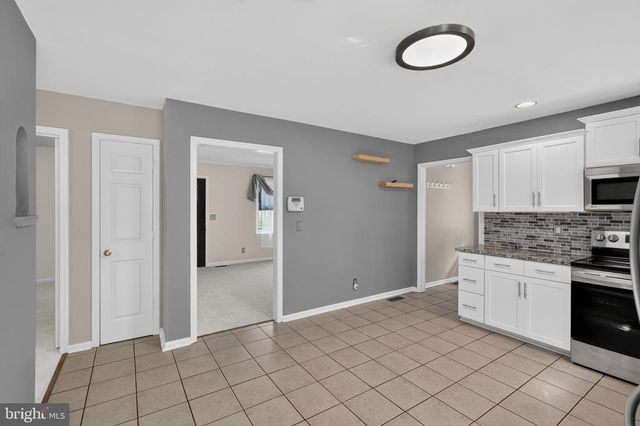 9330 SPRINGS RD, Warrenton, VA 20186