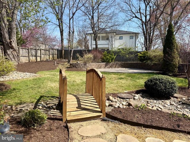 1921 WARE RD, Falls Church, VA 22043