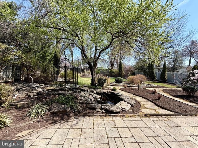 1921 WARE RD, Falls Church, VA 22043