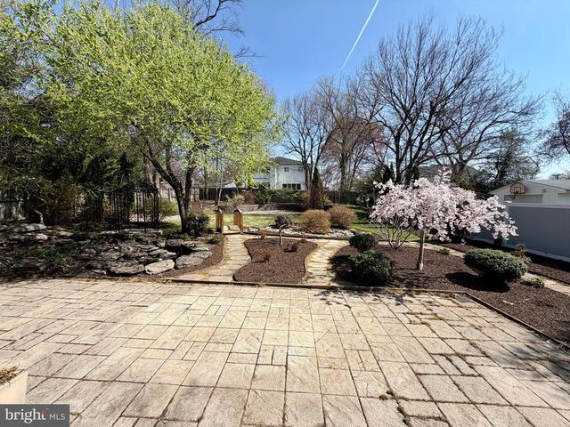 1921 WARE RD, Falls Church, VA 22043