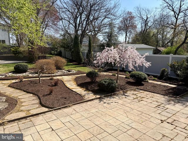 1921 WARE RD, Falls Church, VA 22043