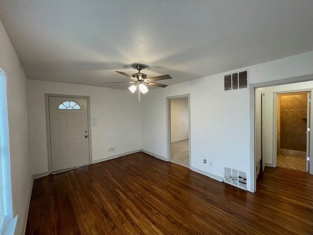 2327 Wagner Avenue, Fort Worth, TX 76106