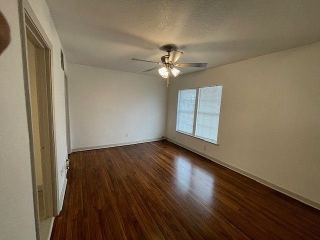 2327 Wagner Avenue, Fort Worth, TX 76106