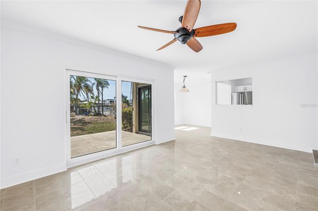 509 PLAZA SEVILLE COURT 19, Treasure Island, FL 33706