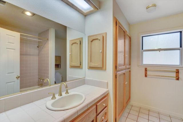 11551 Forest View Dr, Nevada City, CA 95959