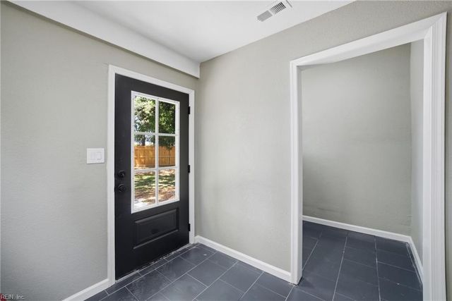 3411 Lens AVE, Norfolk, VA 23509