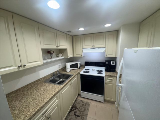 1967 S Ocean Boulevard 228 D, Pompano Beach, FL 33062