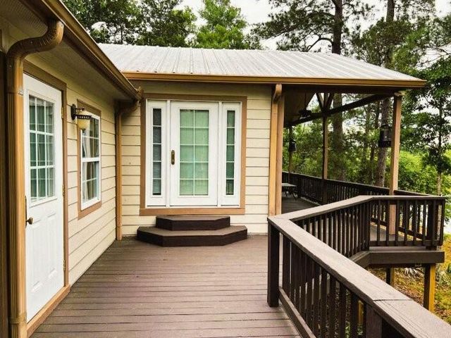 38 Martha Lane, Huntsville, TX 77320