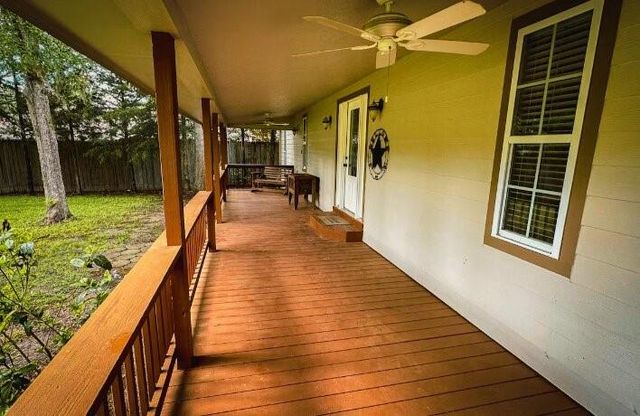 38 Martha Lane, Huntsville, TX 77320
