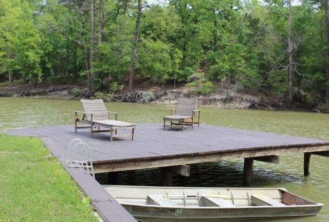 38 Martha Lane, Huntsville, TX 77320