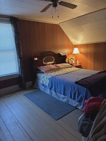 9 Spring St, Montague, MA 01376
