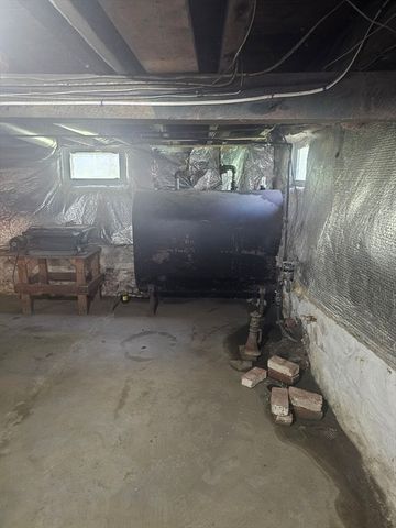 9 Spring St, Montague, MA 01376