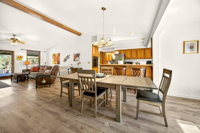 2542 Thomas Terrace, Grants Pass, OR 97527