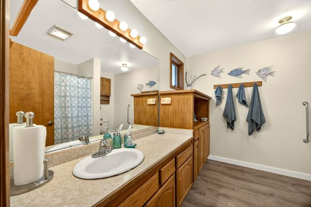 2542 Thomas Terrace, Grants Pass, OR 97527