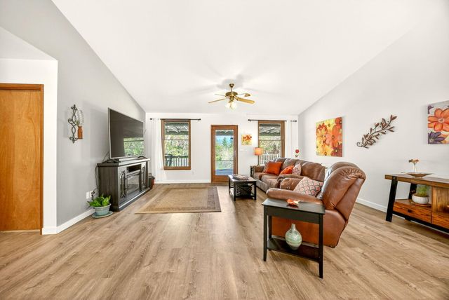 2542 Thomas Terrace, Grants Pass, OR 97527