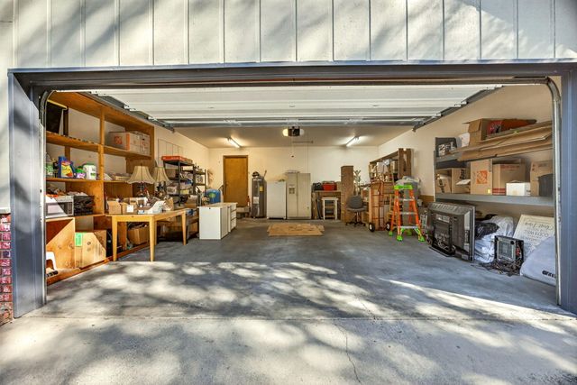 2542 Thomas Terrace, Grants Pass, OR 97527