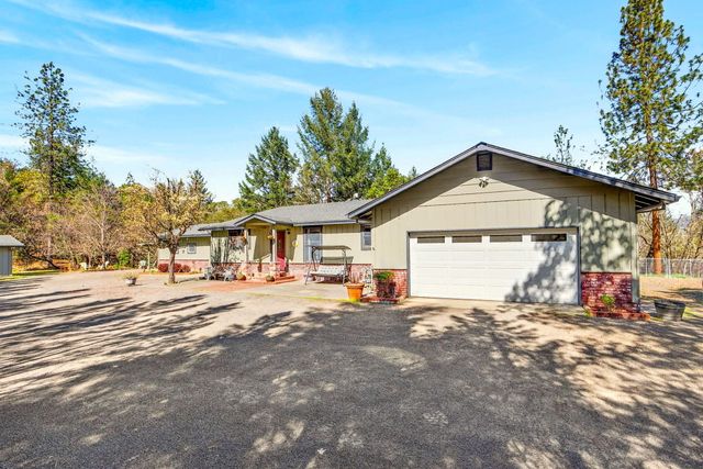 2542 Thomas Terrace, Grants Pass, OR 97527