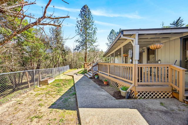 2542 Thomas Terrace, Grants Pass, OR 97527