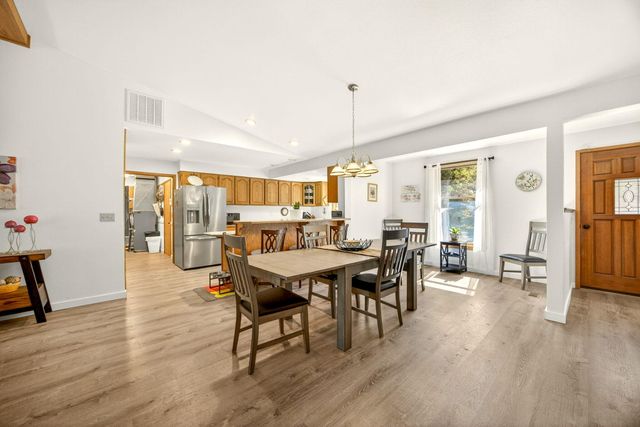 2542 Thomas Terrace, Grants Pass, OR 97527