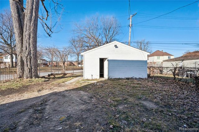 2076 Collingwood Street, Detroit, MI 48206
