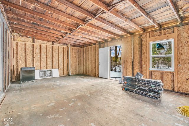 2605 S 10th Street, Terre Haute, IN 47802