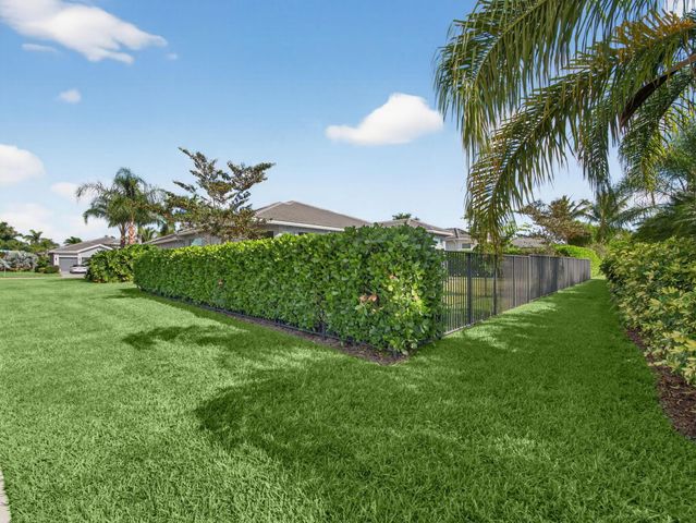 13058 Big Bear Bluff, Boynton Beach, FL 33473