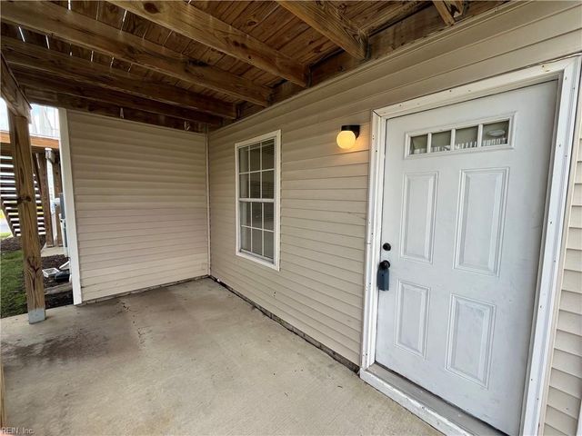 404 Resort CT, Virginia Beach, VA 23462