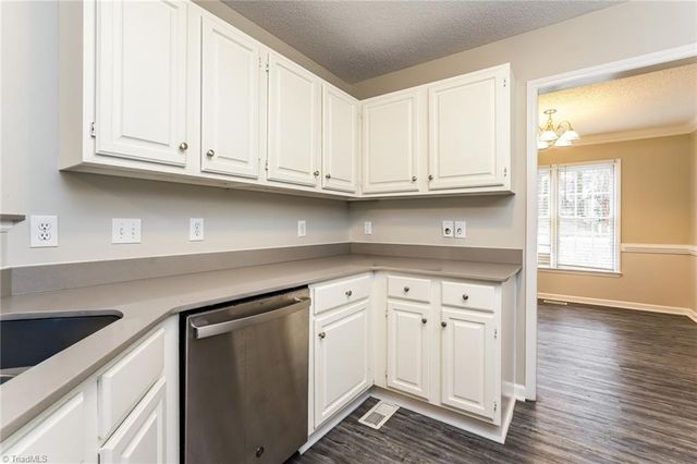 3 Archer Glen Court, Greensboro, NC 27407