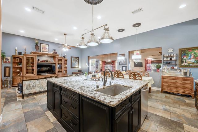 1128 LUMSDEN TRACE CIRCLE, Valrico, FL 33594