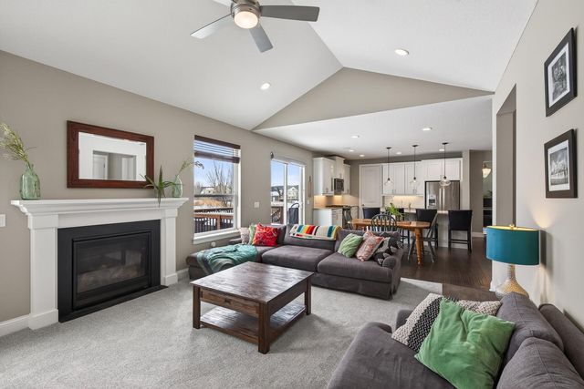 303 Primrose Path N, Bayport, MN 55003