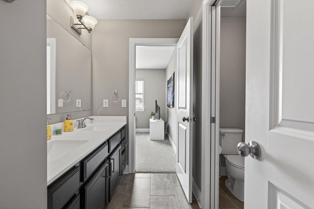 303 Primrose Path N, Bayport, MN 55003