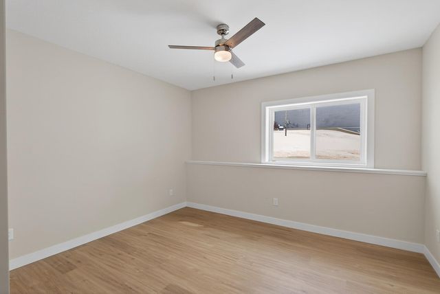 303 Primrose Path N, Bayport, MN 55003