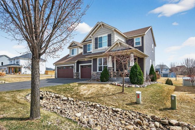 303 Primrose Path N, Bayport, MN 55003