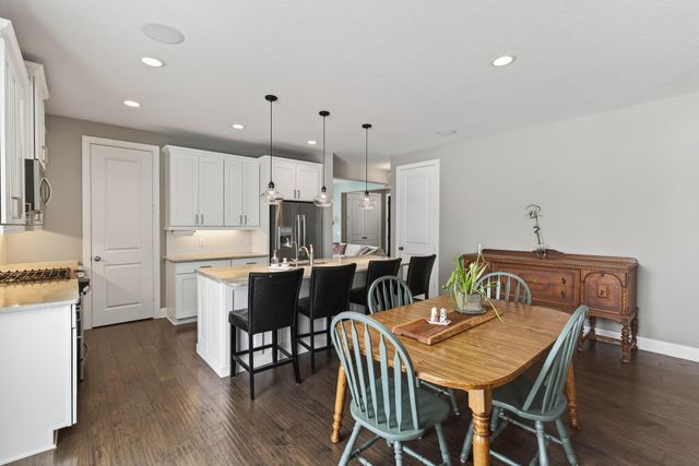 303 Primrose Path N, Bayport, MN 55003