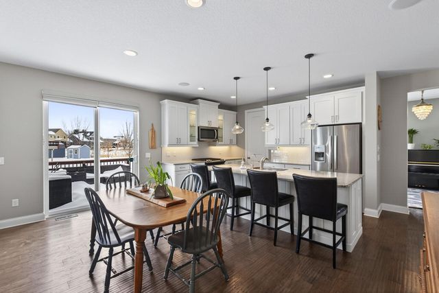 303 Primrose Path N, Bayport, MN 55003