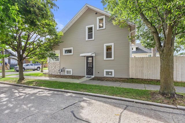 7100 24th AVENUE, Kenosha, WI 53143