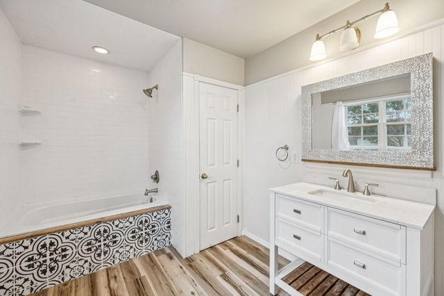 250 Awalt Dr, Winchester, TN 37398