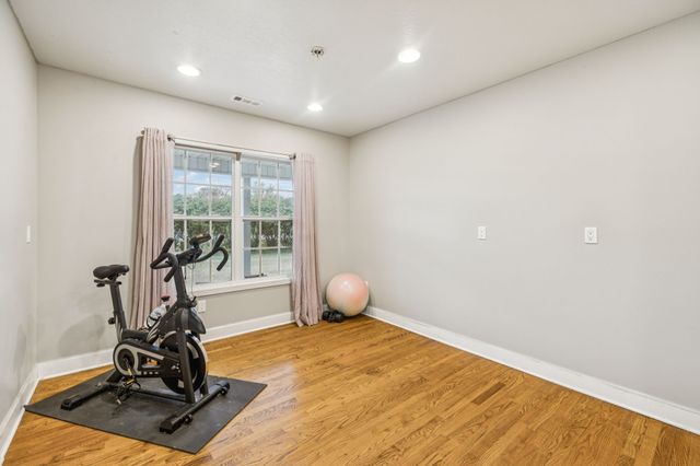 250 Awalt Dr, Winchester, TN 37398