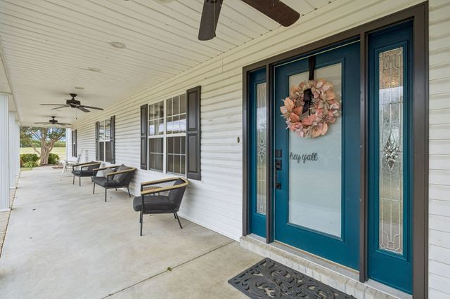 250 Awalt Dr, Winchester, TN 37398