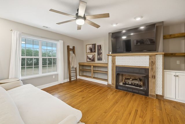 250 Awalt Dr, Winchester, TN 37398