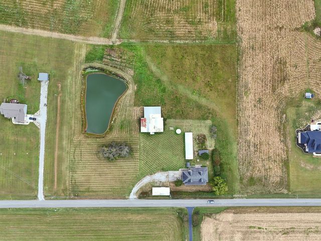 250 Awalt Dr, Winchester, TN 37398