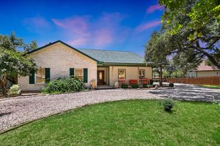 55 Ridgewood CIR, Wimberley, TX 78676