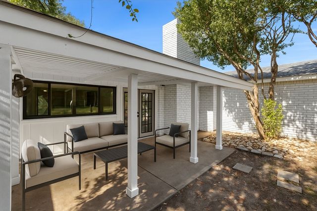 2814 Lindbergh Drive, Dallas, TX 75228