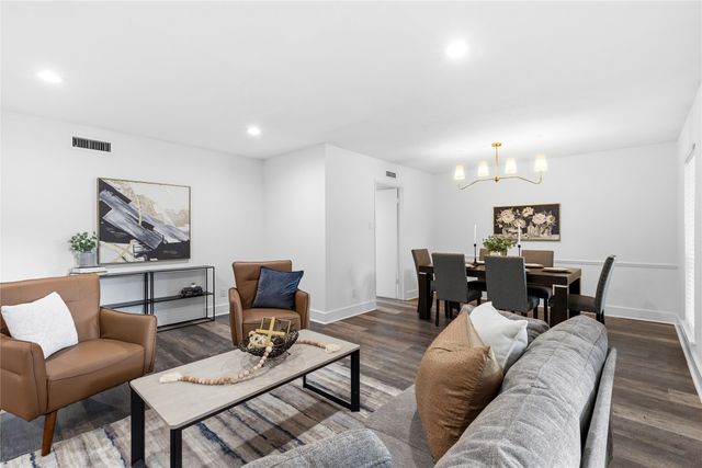 2814 Lindbergh Drive, Dallas, TX 75228
