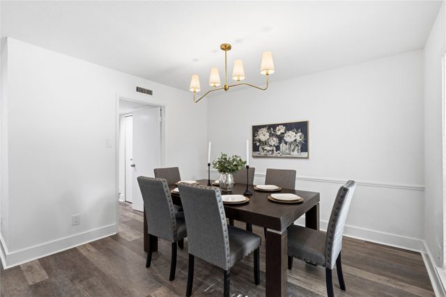 2814 Lindbergh Drive, Dallas, TX 75228