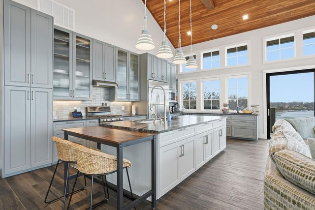 37292 S Cliff Crest Drive, Vinita, OK 74301